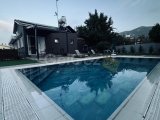 GİRNE OZANKÖY HAVUZLU VİLLA
