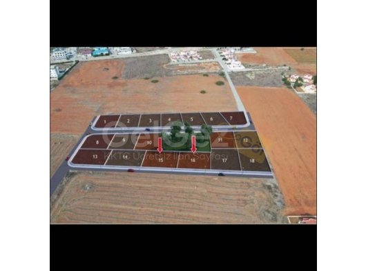 İskele bahçeler’de 625 m2 kare arsa ‘ bütün alt ve üst yapısı hazır ..