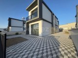 Girne Alsancakta Havuzlu Şömineli 3+1 Satılık Villa
