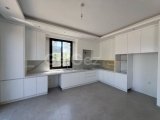 Girne Karşıyaka’da Yaşama Hazır 3+1 Modern Villa