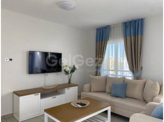 Girne Alsancakta 2+1 Çatı Teraslı Satılık havuzlu daire