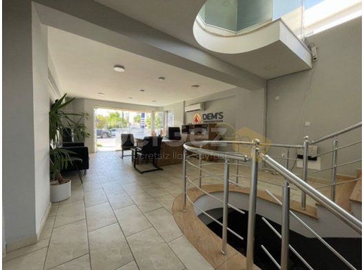 Mağusa şehir merkezinde satılık 400 metre kare iş yeri ..
