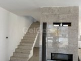 ???? Gönyeli’de Türk Koçanlı Sıfır 3+1 Villa – Modern Tasarım & Geniş Bahçe Alanı
