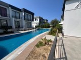 Girne Laptada Havuzlu Site İçerisinde 3+1 İkiz Villa