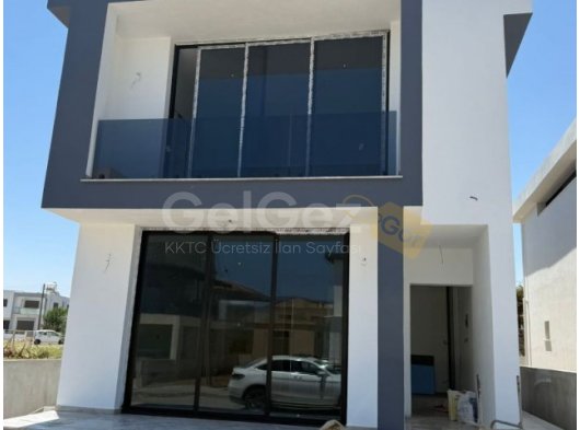 ???? Gönyeli’de Türk Koçanlı Sıfır 3+1 Villa – Modern Tasarım & Geniş Bahçe Alanı