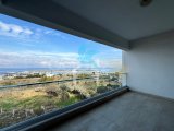 Girne Merkezde Denize Sıfır 3+1 Satılık Daire