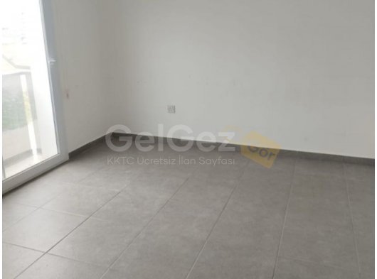 Citymall yakını Çanakkale bölgesinde 2+1 esyasiz 350 stg den 3 aylık peşin 1 depozito ve 1 emlak