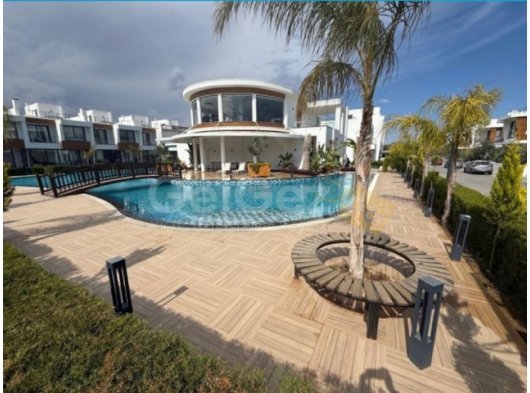 İskelede satılık villa