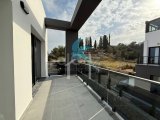 Girne Çatalköy'de Satılık TÜRK KOÇANLI 3+1 Villa