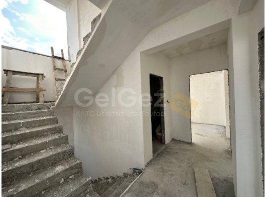 İSKELE BOĞAZ BÖLGESİ YENİ PROJE 2+2 ve 3+2 DENİZ VE DAĞ MANZARALI MÜSTAKİL BODRUM KAT VE TERASLI EVLER