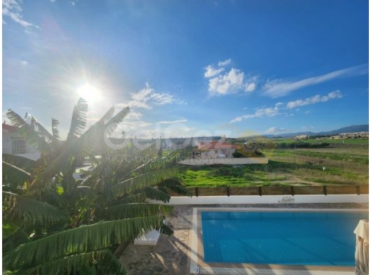 4+1 özel havuzlu villa