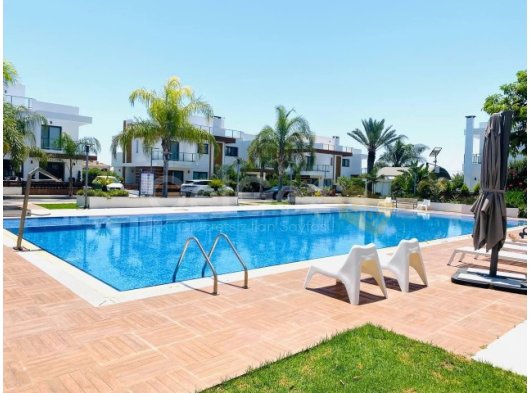 Yeni Boğaziçi, Sunrise Kompleksi'nde 3+1 Banyolu Yarı Müstakil Dubleks Villa | 250 m² | Çatı Terası | 285.000 £