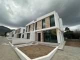 Girne Merkeze Yürüme Mesafesi Fırsat 3+1 Sıfır İkiz Villa