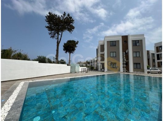 Girne Lapta'da Havuzlu Sitede Sıfır Satılık Taksitli 1+1 Teraslı Daire (LÜTFEN AÇIKLAMAYI OKUYUNUZ ! )