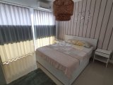 KİRALIK CAESAR RESORT 3+1, ALEXIUS apartmanı, 3 yatak odası. 3 banyo. Tam mobilyalı. Deniz manzaralı. Mevcut.