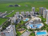 KİRALIK CAESAR RESORT 3+1, ALEXIUS apartmanı, 3 yatak odası. 3 banyo. Tam mobilyalı. Deniz manzaralı. Mevcut.