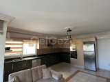 GİRNE MERKEZDE KİRALIK BALKONLU GENİŞ 3+1