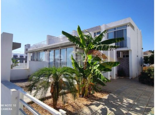 Tuzla'da tüm mobilyalarıyla satılık 3+1 dubleks villa