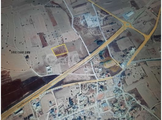 ÇAYIROVA BÖLGESİNDE İMARA AÇIK ARSA NİTELİKLİ ARAZİ