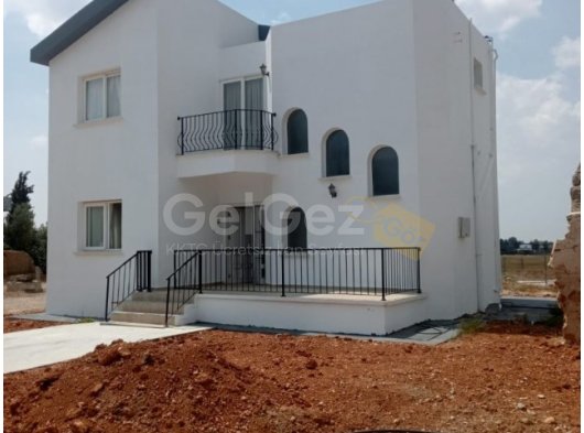 GAZİMAĞUSA ÖTÜKEN BÖLGESİNDE SATILIK 3+1 DUBLEKS EV