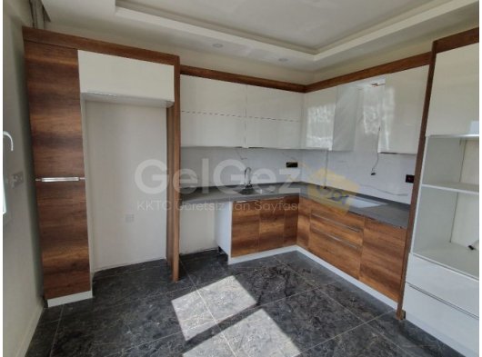 New apartment 3+1 in Yenibogaziçi near sea