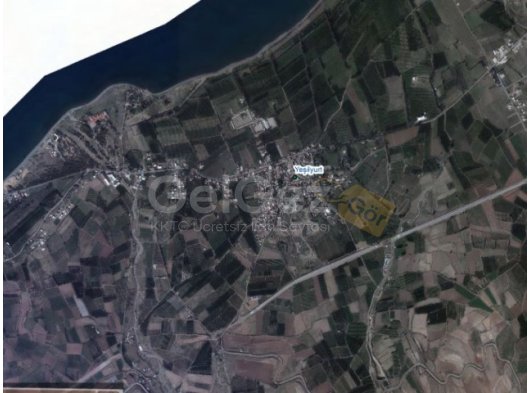 Yeşilyurt/LEFKE'de çift şeritli yol kenarı, resmi yolu olan, üst geçit yanı, eşdeğer koçan, 4 dönümden biraz fazla olan bahçe satılıktır. Facebook: Seyland 