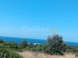Tatlısu/Mağusa'da 4 dönüm 3 evlek (6355.50 m2) çok güzel deniz manzaralı, yolu olan arazi satılıktır. Facebook: Seyland Real Estate, 05428800222