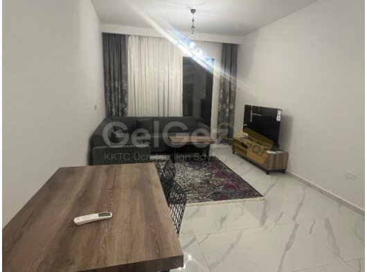 Long Beach Riverside’de eşyalı 1+1 daire, aylık ödeme 500 £.