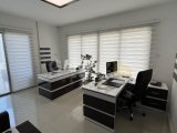 Girne Merkezde Mr: Paundun Arkasında Muhteşem Bir Ofis 1+1 95 m² 45 m² Teraslı Full Lüks Mobilyalı SATILIK Ofis