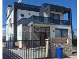 Ozanköy’de Müstakil Havuzlu Sıfır Bina 4+1 Eşyalı Satılık Villa