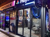 Magusa DAÜ Çemberi Karşısı Yüksek Cirolu Alkol Ruhsatlı Hazır Düzen Tüm Eşyalar İle Play Station Cafe Devren Kiralık