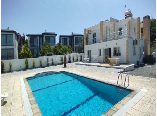 Sessiz Konumda Muhteşem Villa