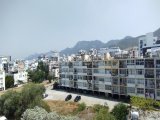 Merkezi Kyrenia'da Satılık 2 Yatak Odalı Daire