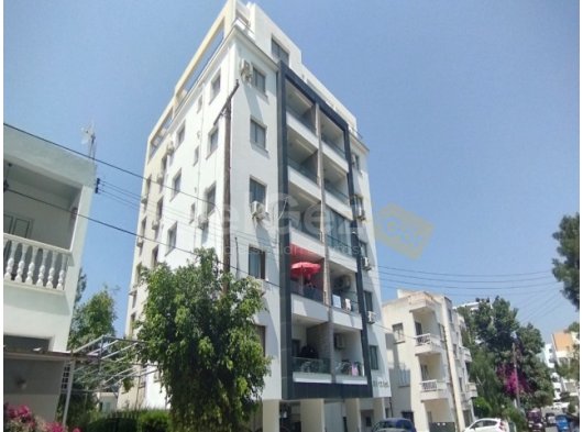 Merkezi Kyrenia'da Satılık 2 Yatak Odalı Daire