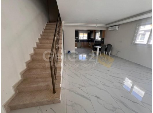 Royal Sun Elite Town'da bağımsız üç yatak odalı villa ünitesi.