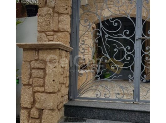 GİRNE/LAPTA'DA SATILIK MUHTEŞEM LÜKS VİLLAMIZ.