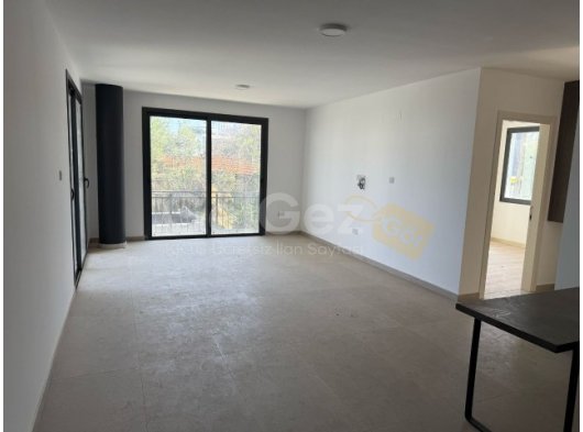 GİRNE TÜRK MAHALLESİNDE SATILIK YENİ DAİRELER