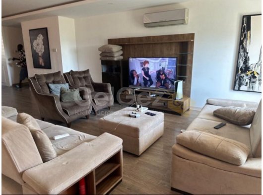 GİRNE MERKEZDE SİTE İÇERİSİNDE SATILIK 4+1