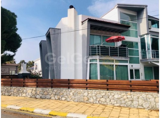 GİRNE KARAOĞLANOĞLUNDA SATILIK BAHÇELİ 2+1 DAİRE