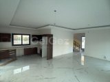 GİRNE ÇATALKÖY’DE SATILIK SIFIR 4+1 VİLLA