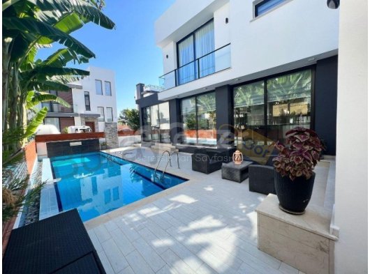 -TEK YETKİ- GİRNE ALSANCAK ÖZEL HAVUZLU FULL EŞYALI SATILIK 3+2 VİLLA