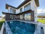 CHAMADA BEACH E YÜRÜME MESAFESİNDE SATILIK LÜX 4+1 VİLLA
