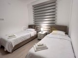 Girne Merkezi Konumda Les Ambassadour Otele 1 km Mesafede Toplu Taşımaya Yakın Günlük Lüks Kiralık 2+1 Daire