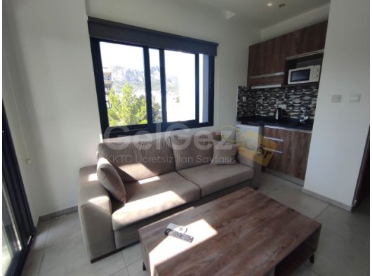 Girne Merkez'de Akpınar Pastanesi Yakını Kiralık 1+1 Daire