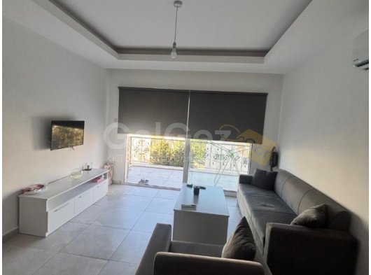Girne merkez tek depozitolu kiralık 2 + 1 geniş daire