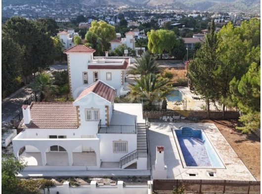 GİRNE KARŞIYAKA %50 PEŞİNAT VADE FARKSIZ ÖDEME FIRSATI 3+1 MÜSTAKİL VİLLA