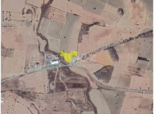 "Ana Yola Sıfır Merkezi Konumda Yatırım Fırsatı: İskele Çayırova'da!"