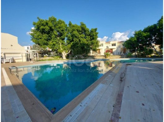 ACİL İSKELE BOĞAZ'DA ÖZEL PLAJ ALANI OLAN +HAVUZLU SİTE'DE KELEPİR İKİZ VİLLA