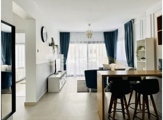 Sadece Ev Değil, Bir Yaşam Tarzı – Deniz Kenarında 2+1 Eşyalı Daire, Aidatsız ve Hazır