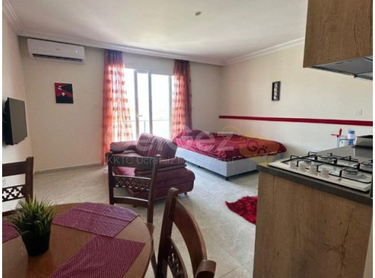 Elite projesinde havuz manzaralı stüdyo daire